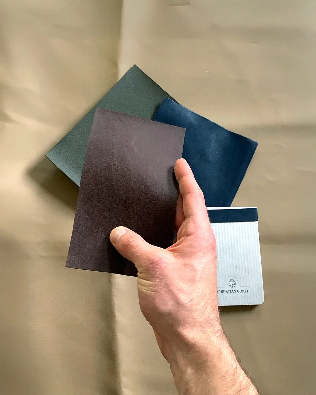 Mango-Leather-CMF Mango-Leather-CMF